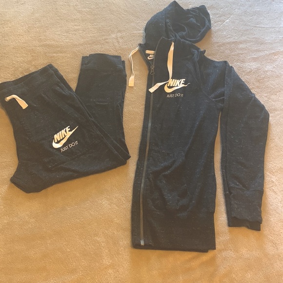 Nike pants and hoodie
